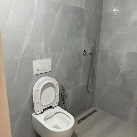 Nensi's Apartmán Sarandë