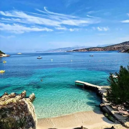 Nensi's Saranda